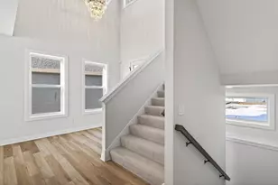 2388 Laurie Ct, Roseville, MN 55113 - Photo 5