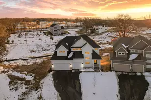 2388 Laurie Ct, Roseville, MN 55113 - Photo 91