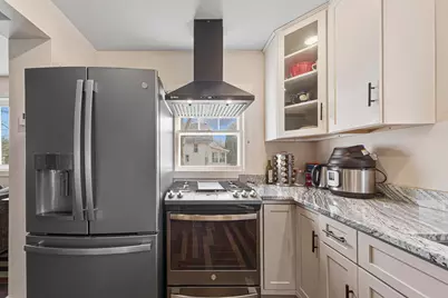 326 Jefferson Street, Saint Peter, MN 56082 - Photo 5