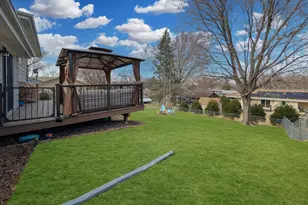 8500 34th Ave N, New Hope, MN 55427 - Photo 31