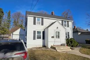 611 11th St SW, Willmar, MN 56201 - Photo 1