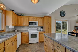 208 Iris Ln NE, Saint Joseph, MN 56374 - Photo 3