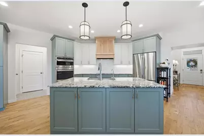 818 Rania Way W, West Fargo, ND 58078 - Photo 9