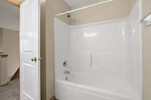 18308 Key W Ct, Lakeville, MN 55044 - Photo 27