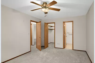 2710 Dale Street N #B-116, Roseville, MN 55113 - Photo 15