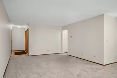 2710 Dale Street N #B-116, Roseville, MN 55113 - Photo 5