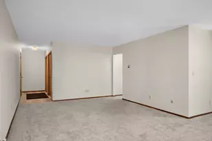 2710 Dale St N, Roseville, MN 55113 - Photo 5