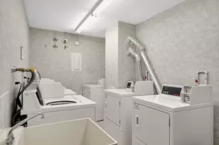 2710 Dale St N, Roseville, MN 55113 - Photo 21