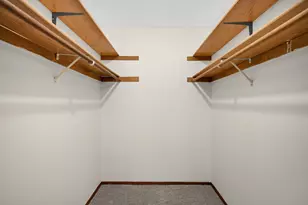 2710 Dale St N, Roseville, MN 55113 - Photo 17