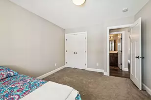 10105 Ewing Ln N, Brooklyn Park, MN 55443 - Photo 13