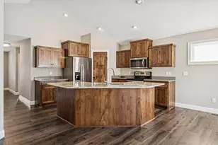 10105 Ewing Ln N, Brooklyn Park, MN 55443 - Photo 19