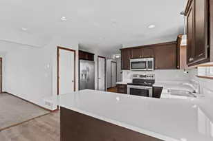 5046 Foxfield Dr NW, Rochester, MN 55901 - Photo 7