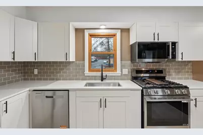 351 Horsmann Avenue, Dresser, WI 54009 - Photo 5