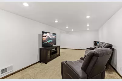 9324 30th Avenue N, New Hope, MN 55427 - Photo 21