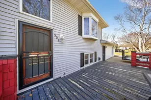 306 Parkview Curv, Zumbrota, MN 55992 - Photo 7