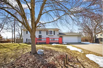 306 Parkview Curve, Zumbrota, MN 55992 - Photo 3