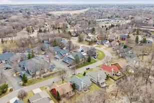 18721 Clear View Ct, Minnetonka, MN 55345 - Photo 33