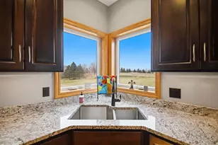 1618 27th St NW, Austin, MN 55912 - Photo 9