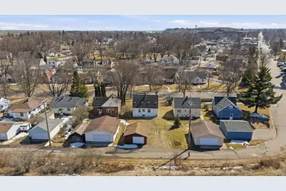 709 Michigan Street, Hibbing, MN 55746 - Photo 3