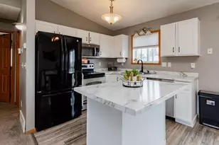 3102 32nd St S, Moorhead, MN 56560 - Photo 9