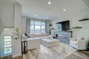 4992 161st St W, Lakeville, MN 55044 - Photo 3