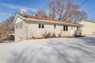 1335 15th St W, Hastings, MN 55033 - Photo 23