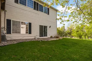 7407 Derby Ln, Shakopee, MN 55379 - Photo 27