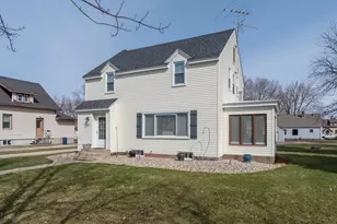 605 W Alden St, Arlington, MN 55307 - Photo 3