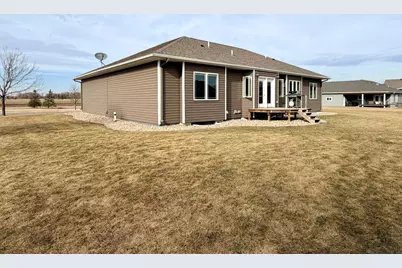 1781 Donavon Drive, Worthington, MN 56187 - Photo 35