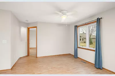 411 Independence Street NE, New Prague, MN 56071 - Photo 9