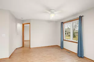 411 Independence Street NE, New Prague, MN 56071 - Photo 9