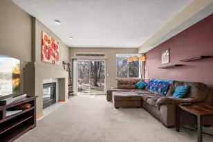 2122 Water Lilly Ln, Eagan, MN 55122 - Photo 7