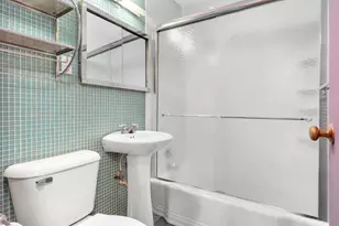 1912 Dupont Ave S, Minneapolis, MN 55403 - Photo 9