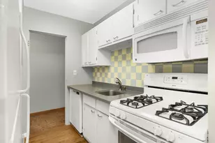 1912 Dupont Ave S, Minneapolis, MN 55403 - Photo 5