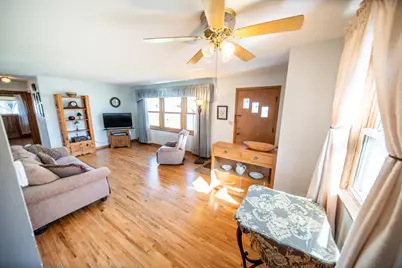 302 19th Street SW, Rochester, MN 55902 - Photo 3