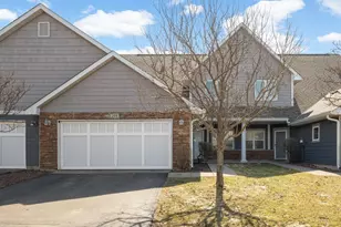 204 Manitoba Ln, Little Canada, MN 55117 - Photo 9