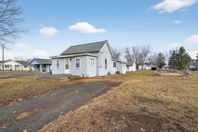 809 E Park Avenue, Luck, WI 54853 - Photo 3