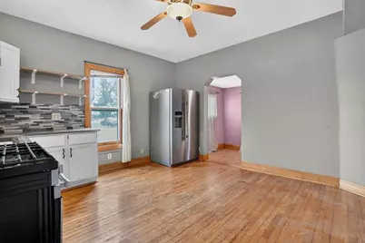 809 E Park Avenue, Luck, WI 54853 - Photo 9