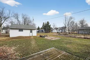 809 E Park Ave, Luck, WI 54853 - Photo 27