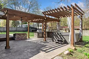 304 Valley High Rd, Burnsville, MN 55337 - Photo 37