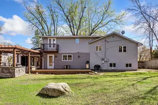 304 Valley High Rd, Burnsville, MN 55337 - Photo 43
