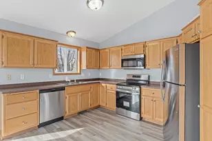 511 Frankfort Way, Waverly, MN 55390 - Photo 11