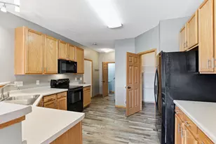 595 Tamarack Trail, Farmington, MN 55024 - Photo 7