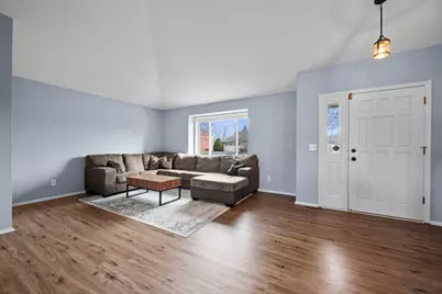 6667 Kingsview Lane N, Maple Grove, MN 55311 - Photo 3