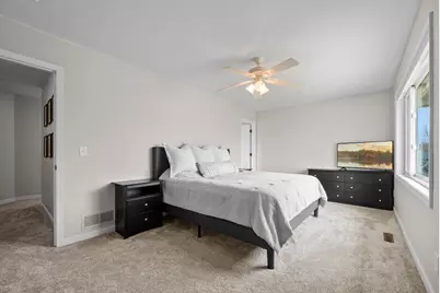 6667 Kingsview Lane N, Maple Grove, MN 55311 - Photo 9