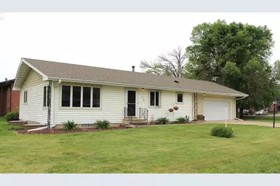 306 3rd Avenue SE, Blooming Prairie, MN 55917 - Photo 1