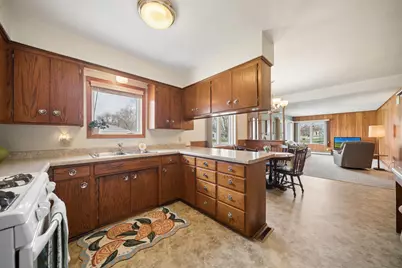 306 3rd Avenue SE, Blooming Prairie, MN 55917 - Photo 3