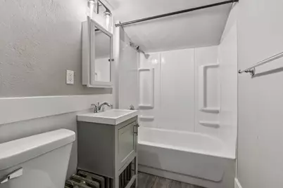 1529 Dale Street N, Saint Paul, MN 55117 - Photo 17