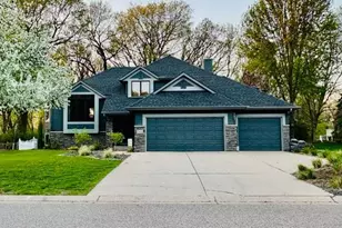 7832 18th St N, Oakdale, MN 55128 - Photo 1