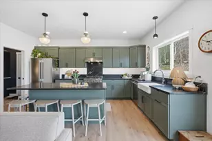 905 Gavin Pass, Hudson, WI 54016 - Photo 9